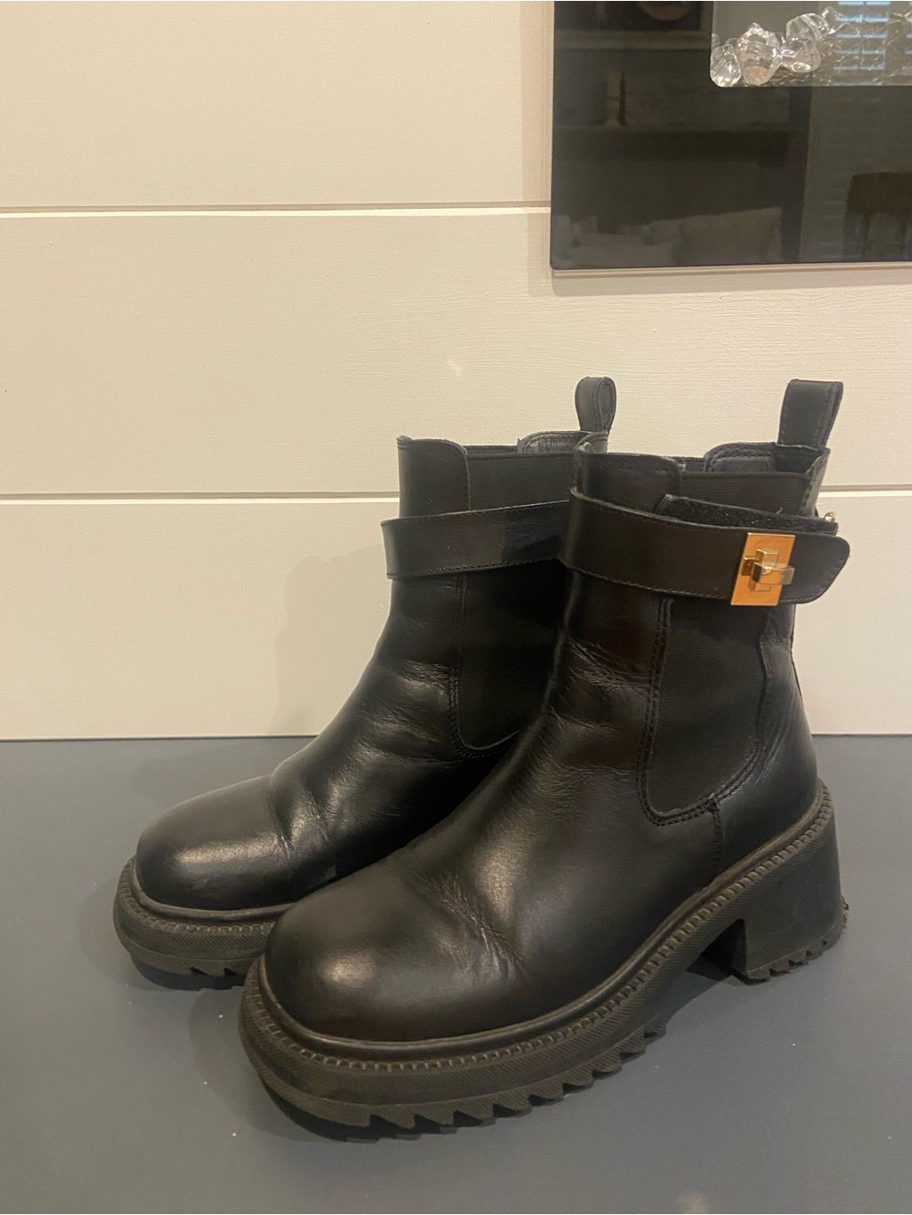 Steve Madden Black Leather Platform Ankle Boots